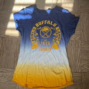 Womens Buffalo Sabres shirt small